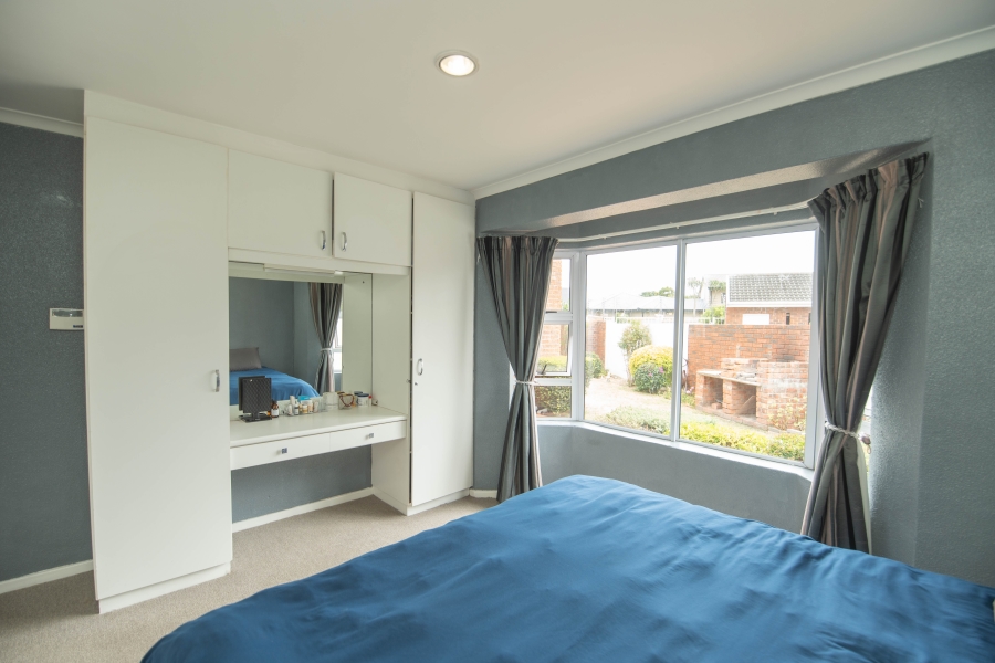 3 Bedroom Property for Sale in Summerstrand Eastern Cape